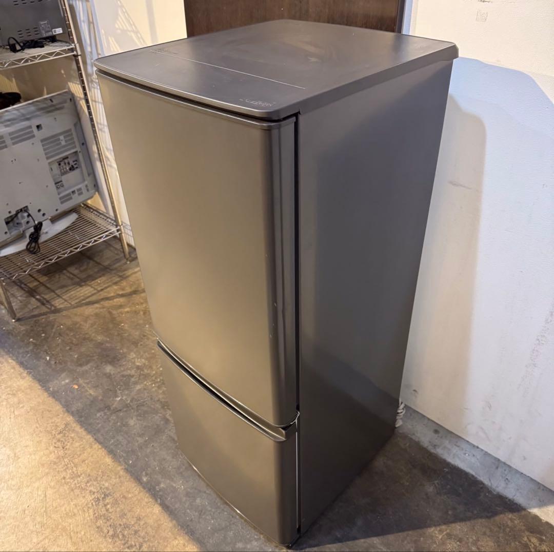 C08★2022年製★三菱　冷蔵庫　グレー　一人暮らし　洗濯機