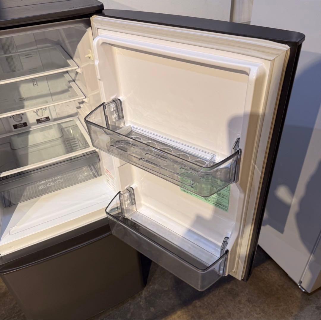 C08★2022年製★三菱　冷蔵庫　グレー　一人暮らし　洗濯機