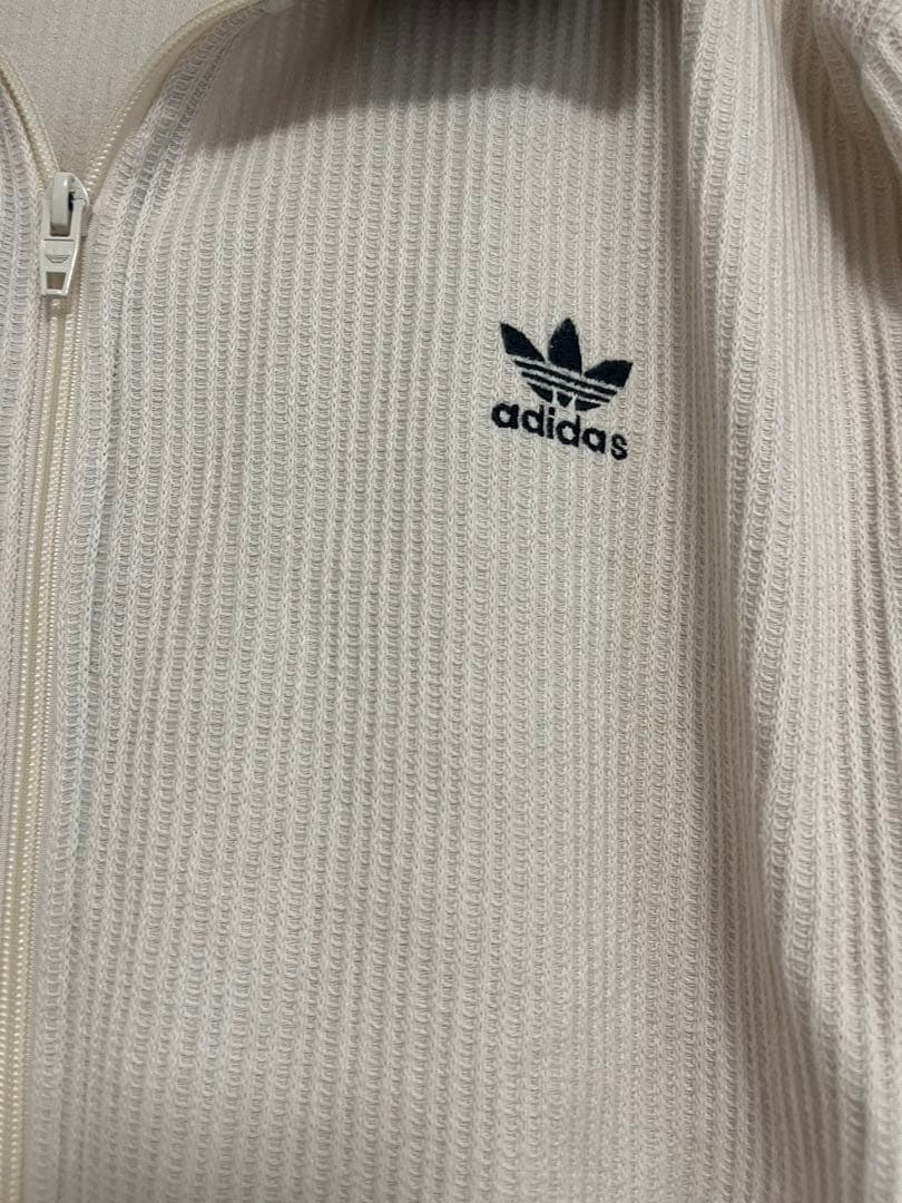 adidas ワッフルトラックジャケット クリーム オフホワイト