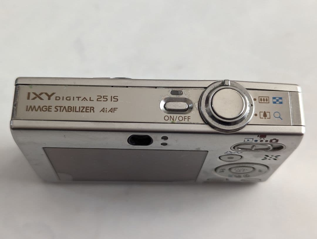 Canon　デジカメ(ジャンク)　バッテリー　充電器　セット