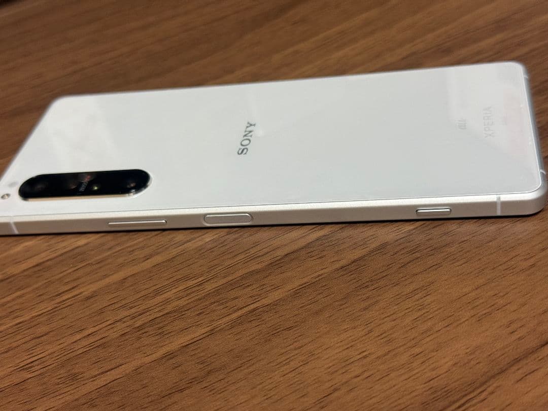 Xperia 1ii 128GB au版