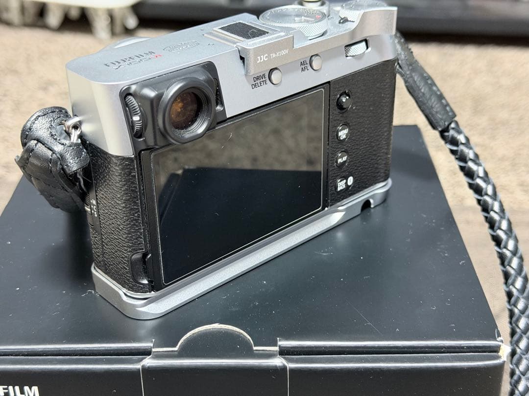 Fujifilm X100VI シルバー