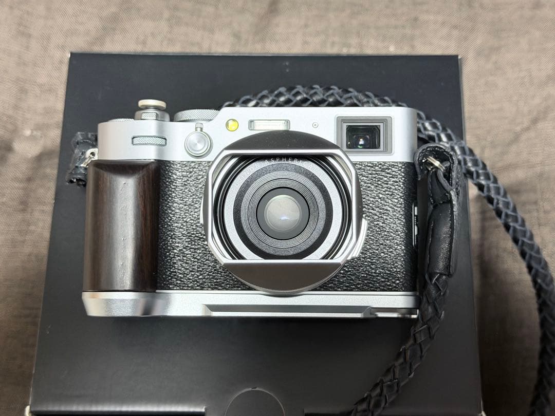 Fujifilm X100VI シルバー