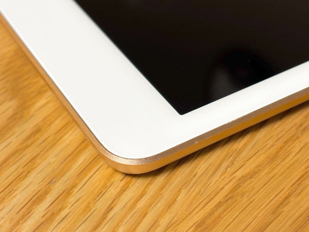 iPad 第8世代 WiFi 32GB ゴールド 美品