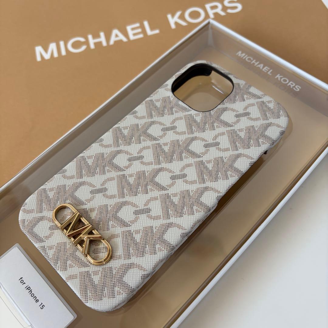 マイケルコース☆新品☆ロゴ iPhone 15ケース MagSafe/バニラ 白