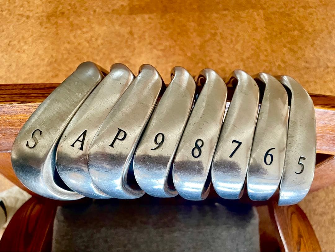 ゼクシオTour Special レディースアイアンセット 8本