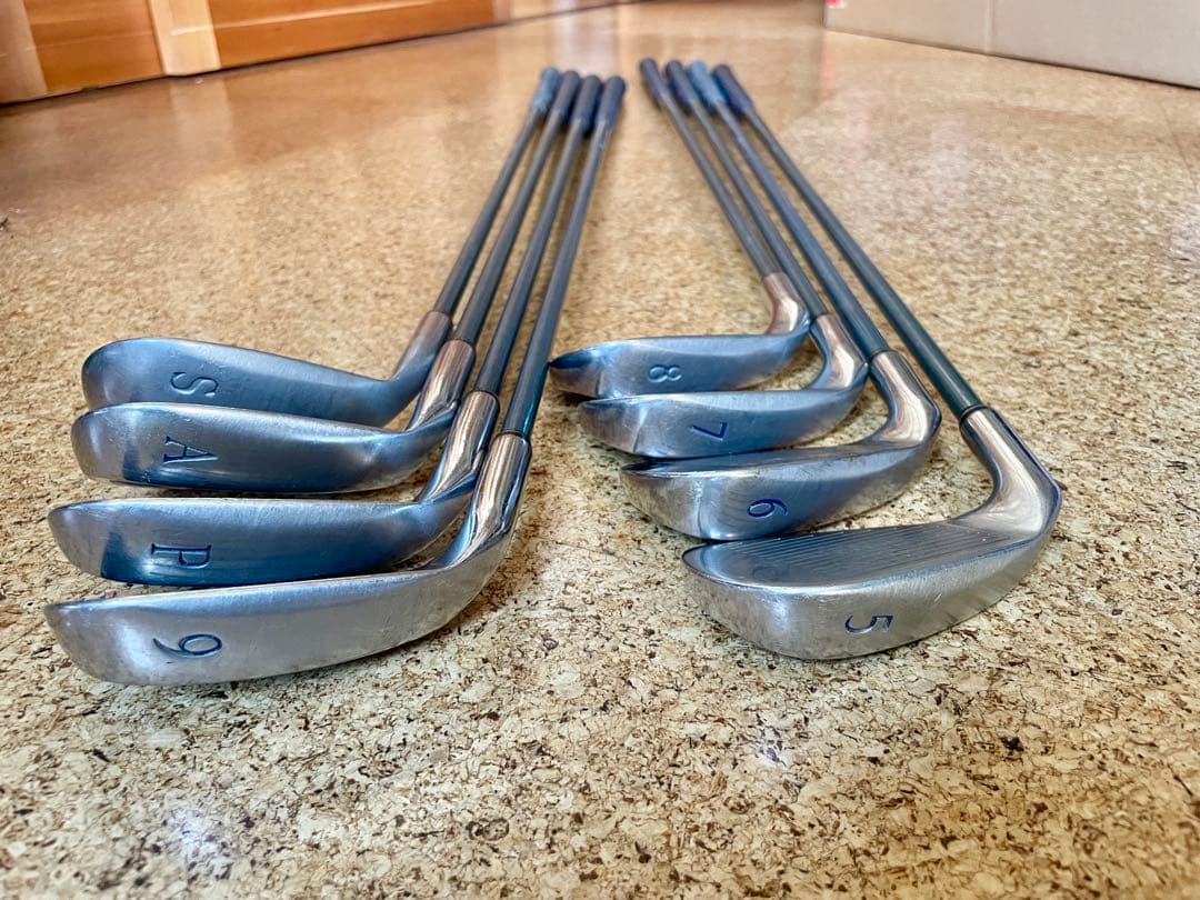 ゼクシオTour Special レディースアイアンセット 8本