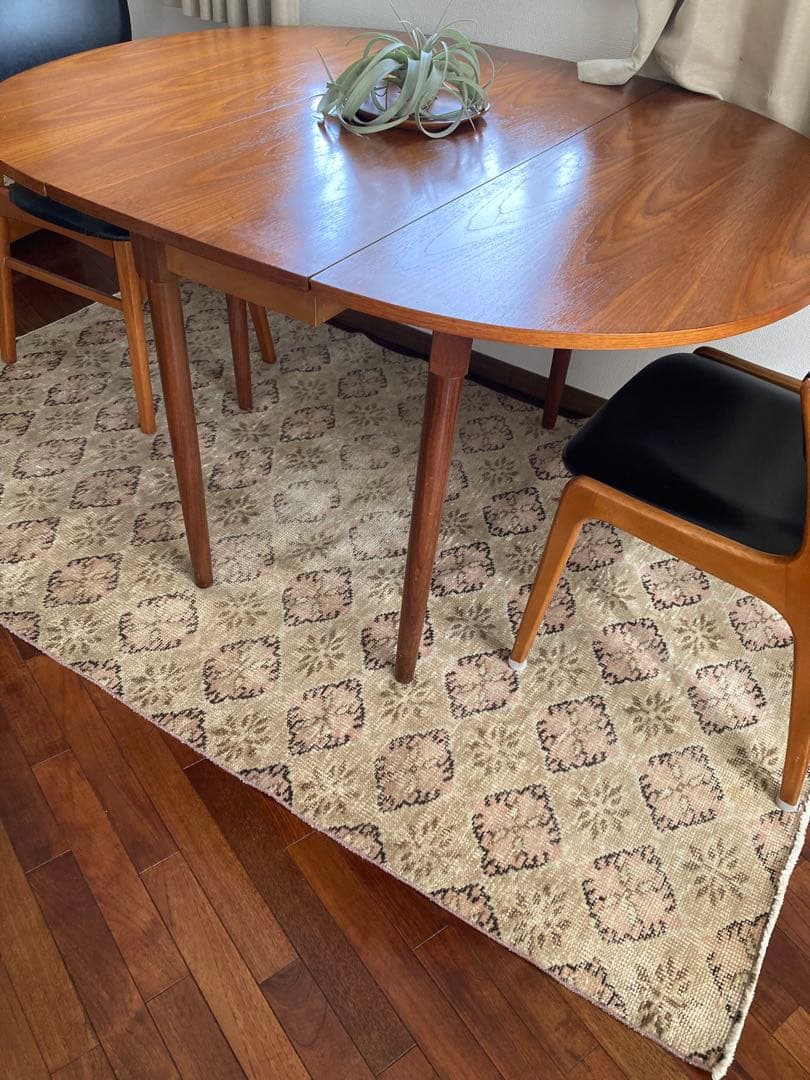 【Weekend..】ヴィンテージラグ　ベージュ　ピンク　トルコ