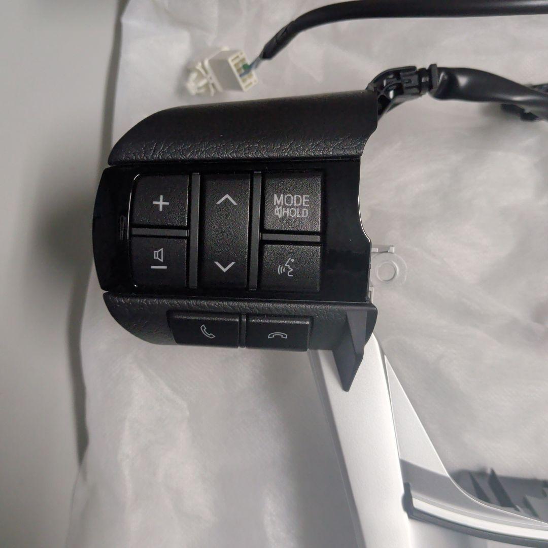 ランドクルーザー70 GDJ76W ステアリングスイッチ