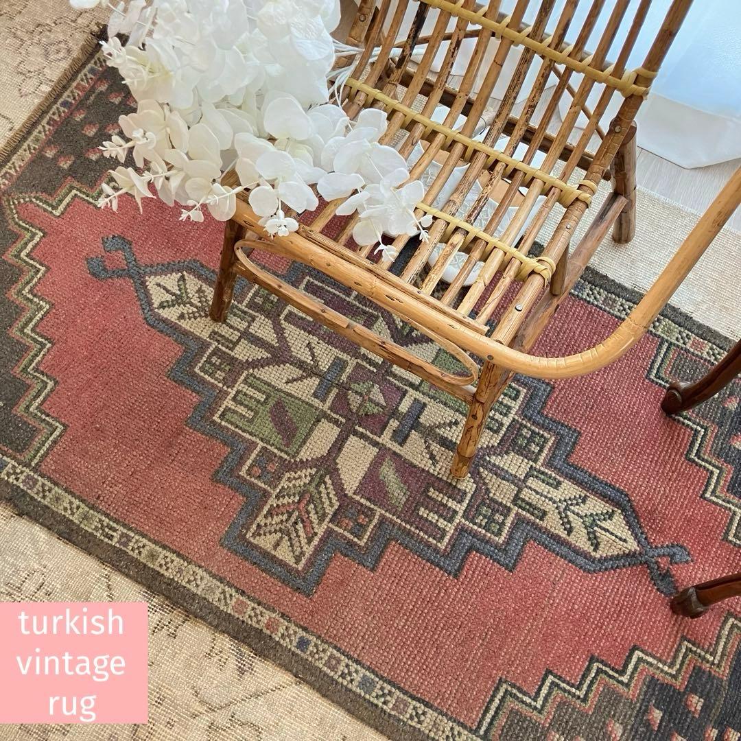 大きめ63×119上質くすみ大人ピンク　グレーメダリオン　トルコヴィンテージラグ