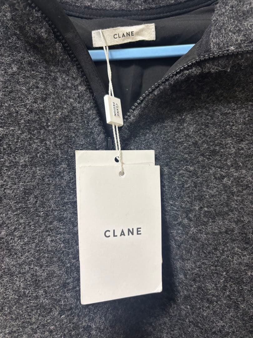 新品未使用CLANE SLIVER HALF ZIP TOPS チャコールグレー