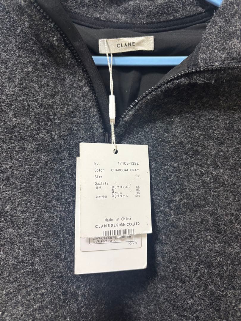 新品未使用CLANE SLIVER HALF ZIP TOPS チャコールグレー