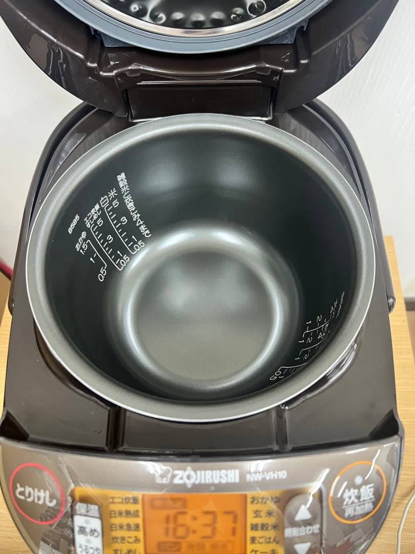 象印 IH炊飯ジャー NW-VH10 ブラウン 5.5合 炊飯器 2022年製
