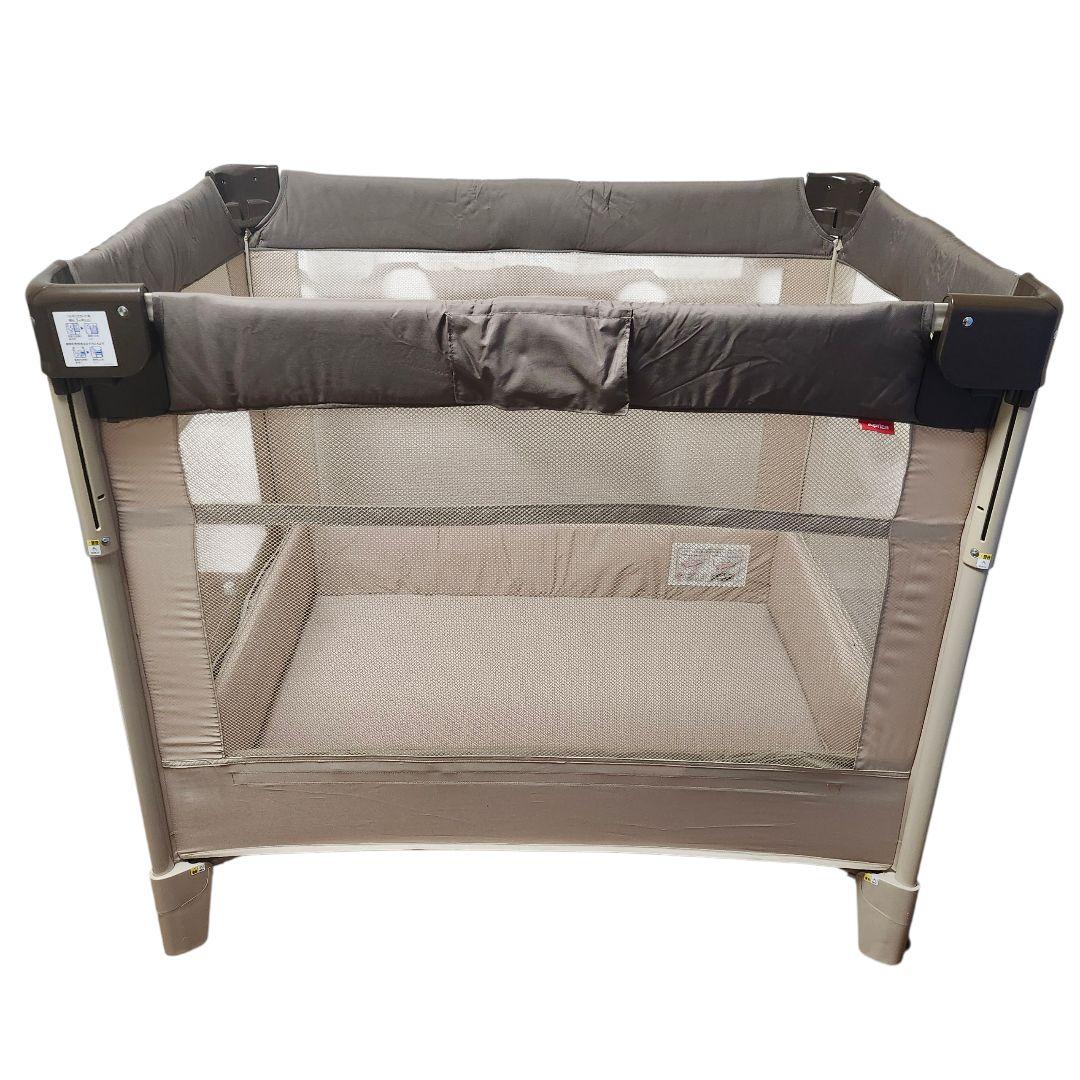 ココネルエアー　ホワイト　ベージュ