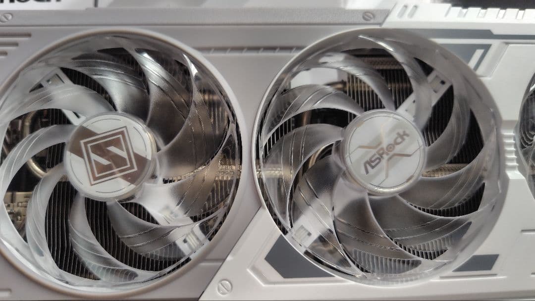 グラフィックボード・グラボ・ビデオカード ASRock Radeon RX 9060 XT 16GB