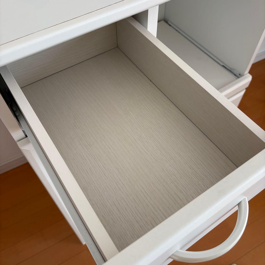 【即日発送】セルシナ カップボード ホワイト　レンジ台　食器棚　シンプル