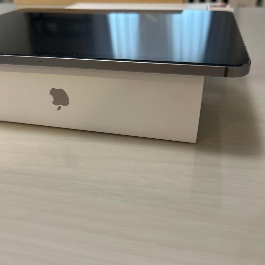 11インチiPad Pro（第4世代）wi-fi＋cellular 256GB