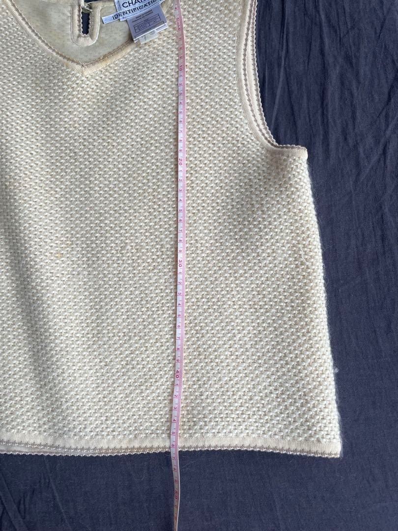 CHANEL ニットベスト Vネック クリーム色 40 ヴィンテージ