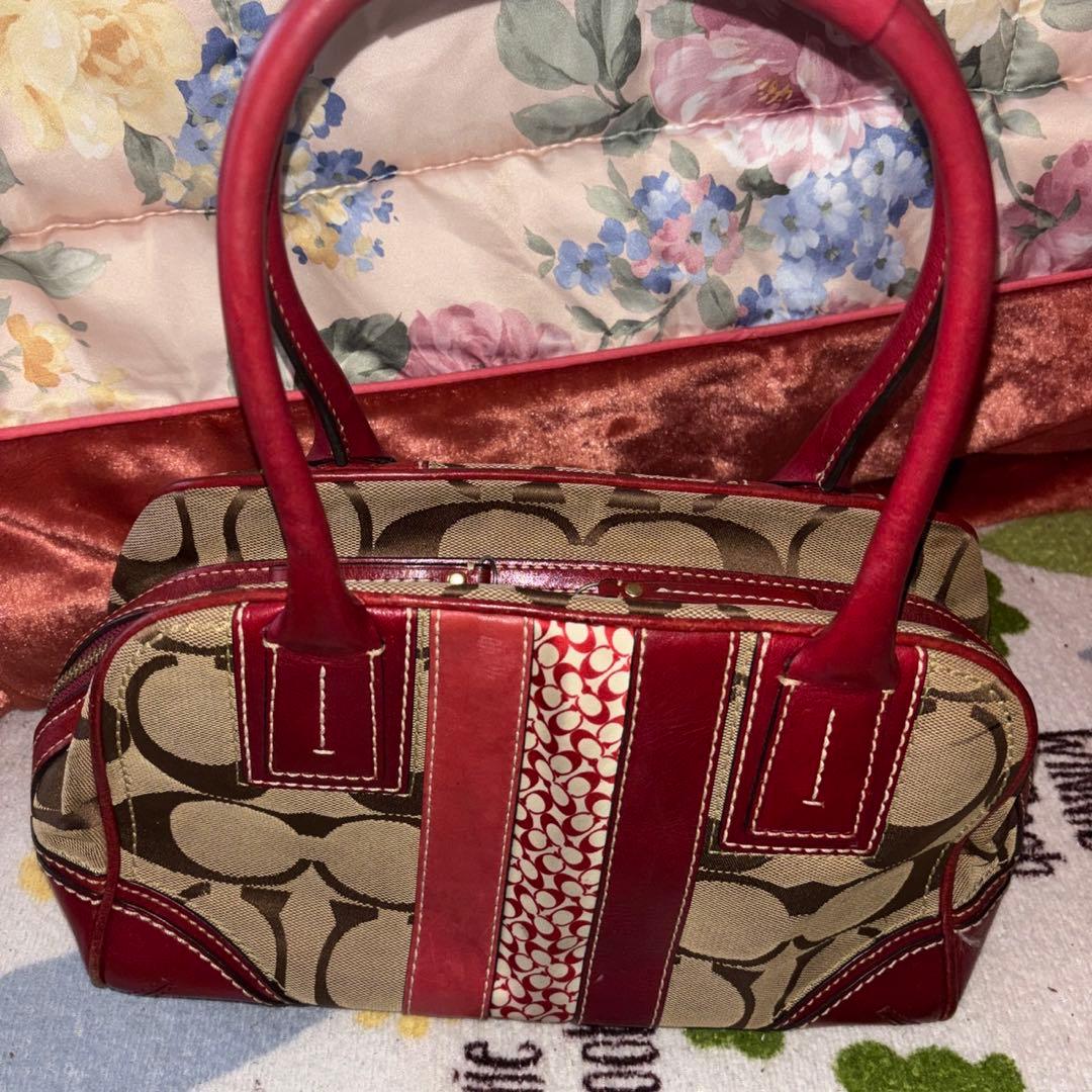 未使用に近い　Coach ショルダーバッグ レッド ベージュ