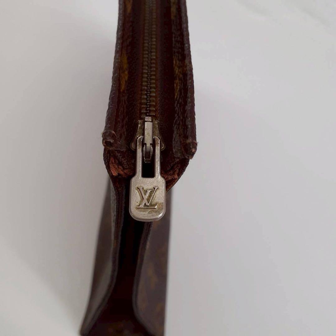 LOUIS VUITTON ルイヴィトン ポッシュトワレ モノグラム　ポーチ