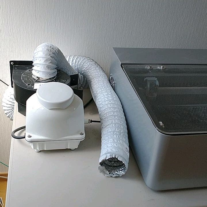 レーザー加工機　Podea-02