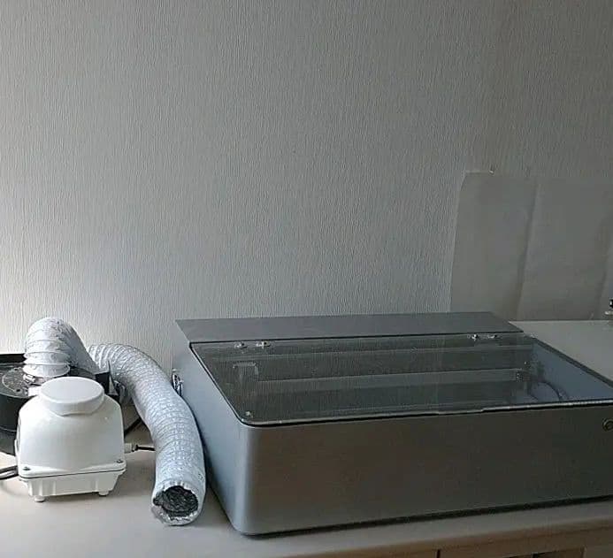 レーザー加工機　Podea-02