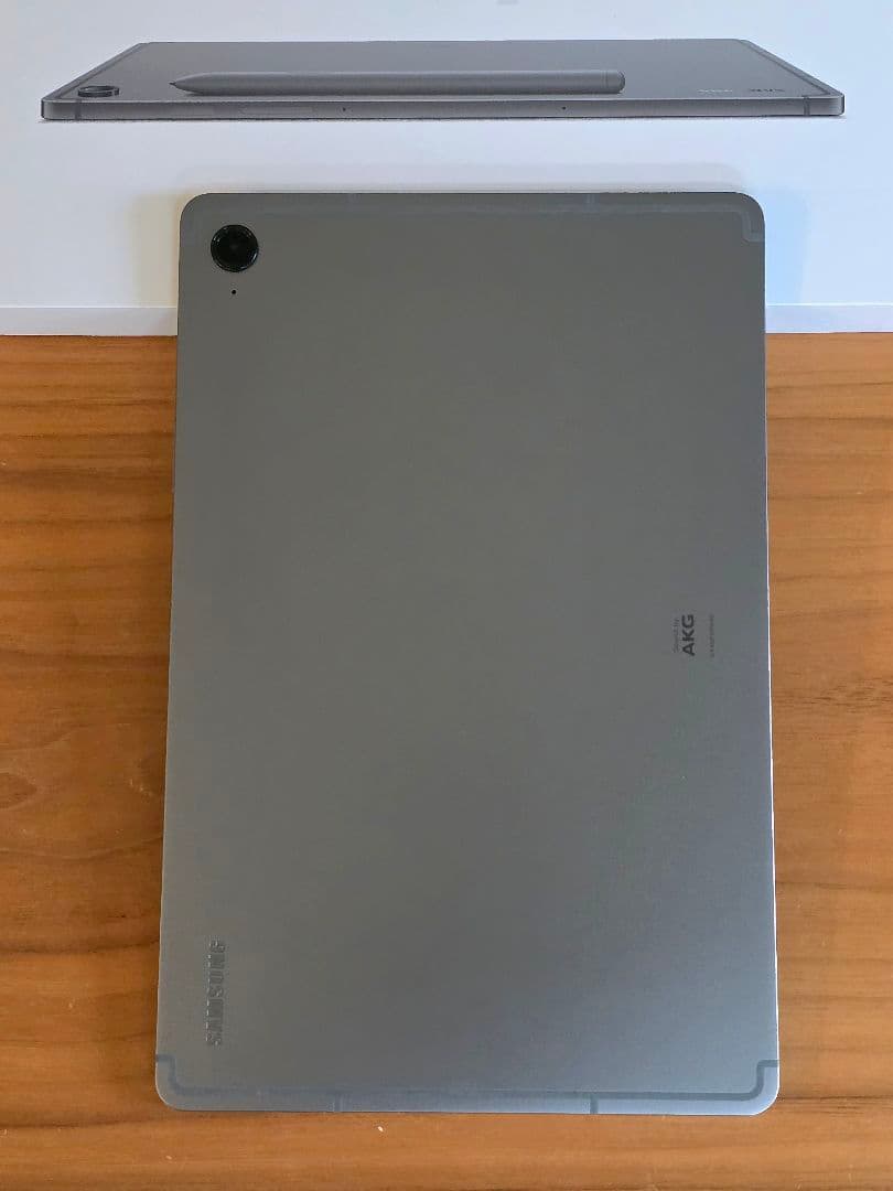 【極美品】Galaxy Tab S9 FE 本体 + ケース2種