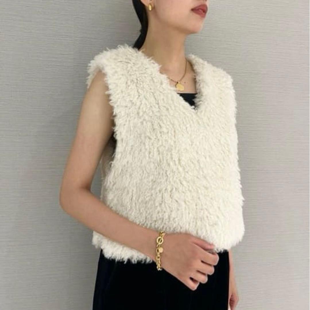 【極美品】Ballsey ボールジィ プードルファー Vネックベスト