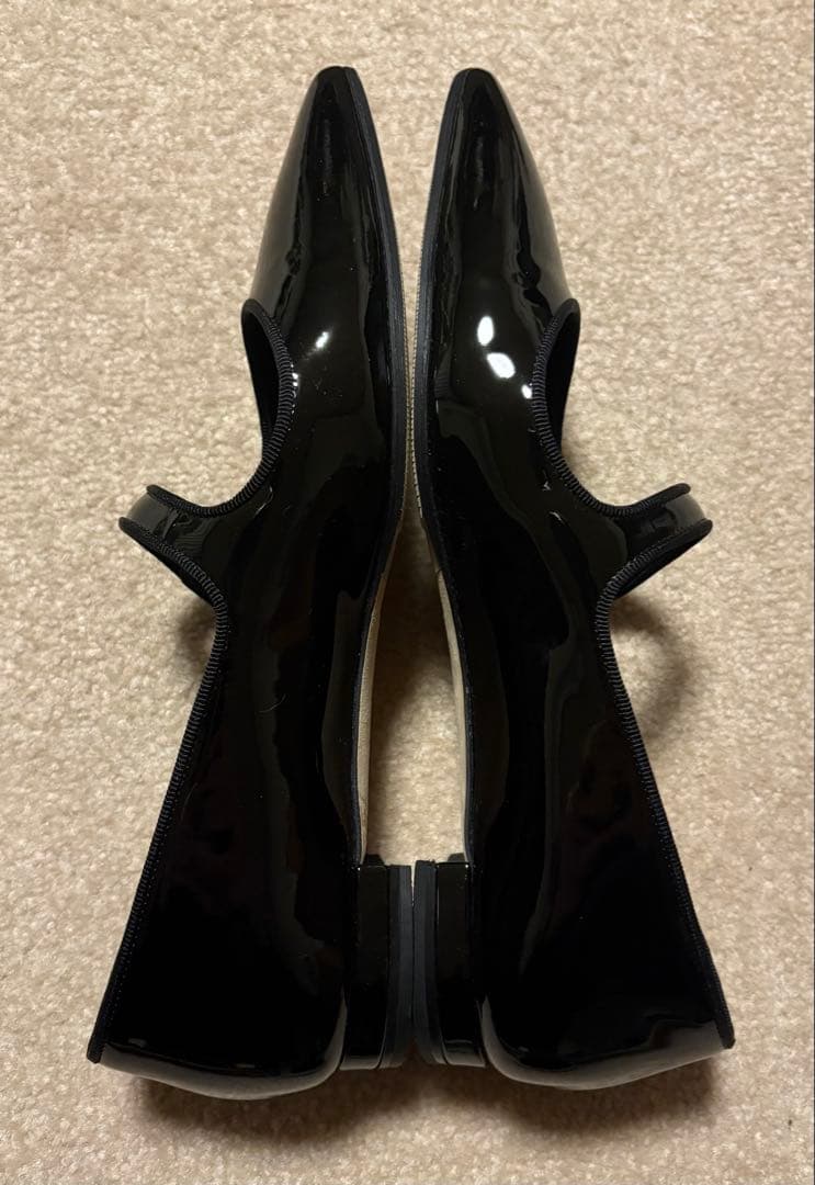 マノロブラニク　メリージェーン現行品　36サイズ