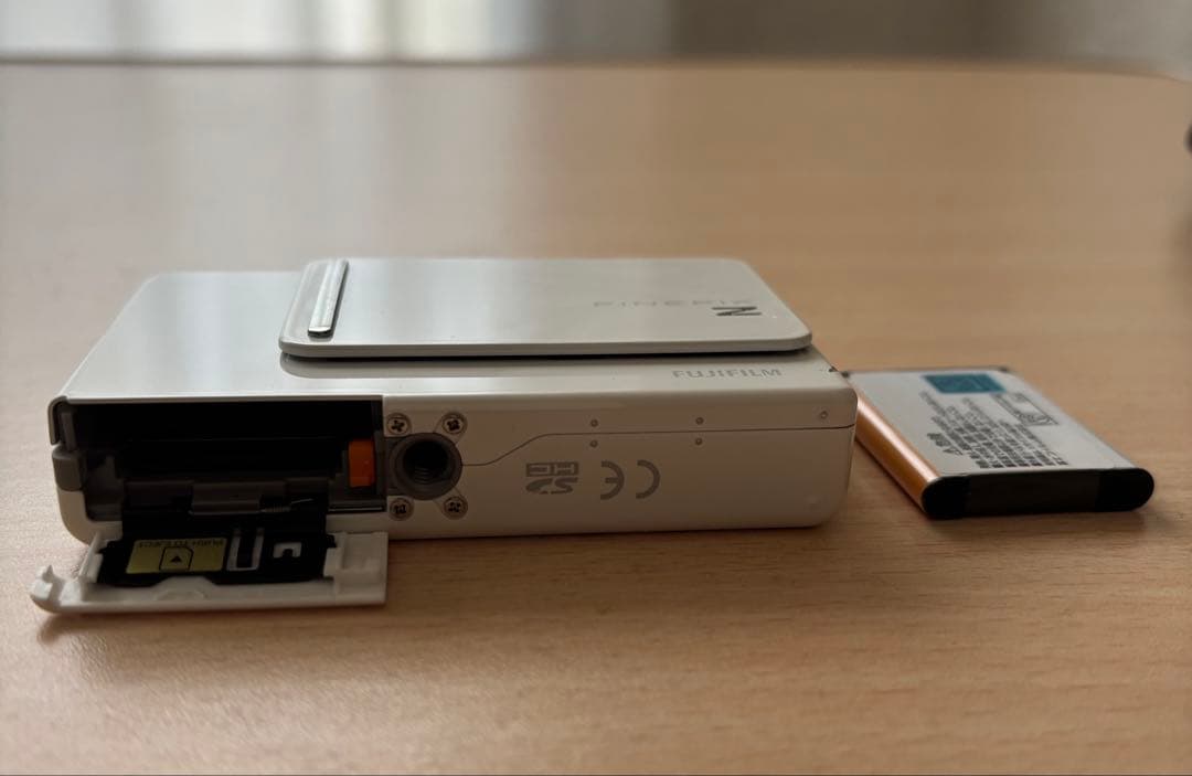 FIJI FILM FINEPIX Z300 ホワイト