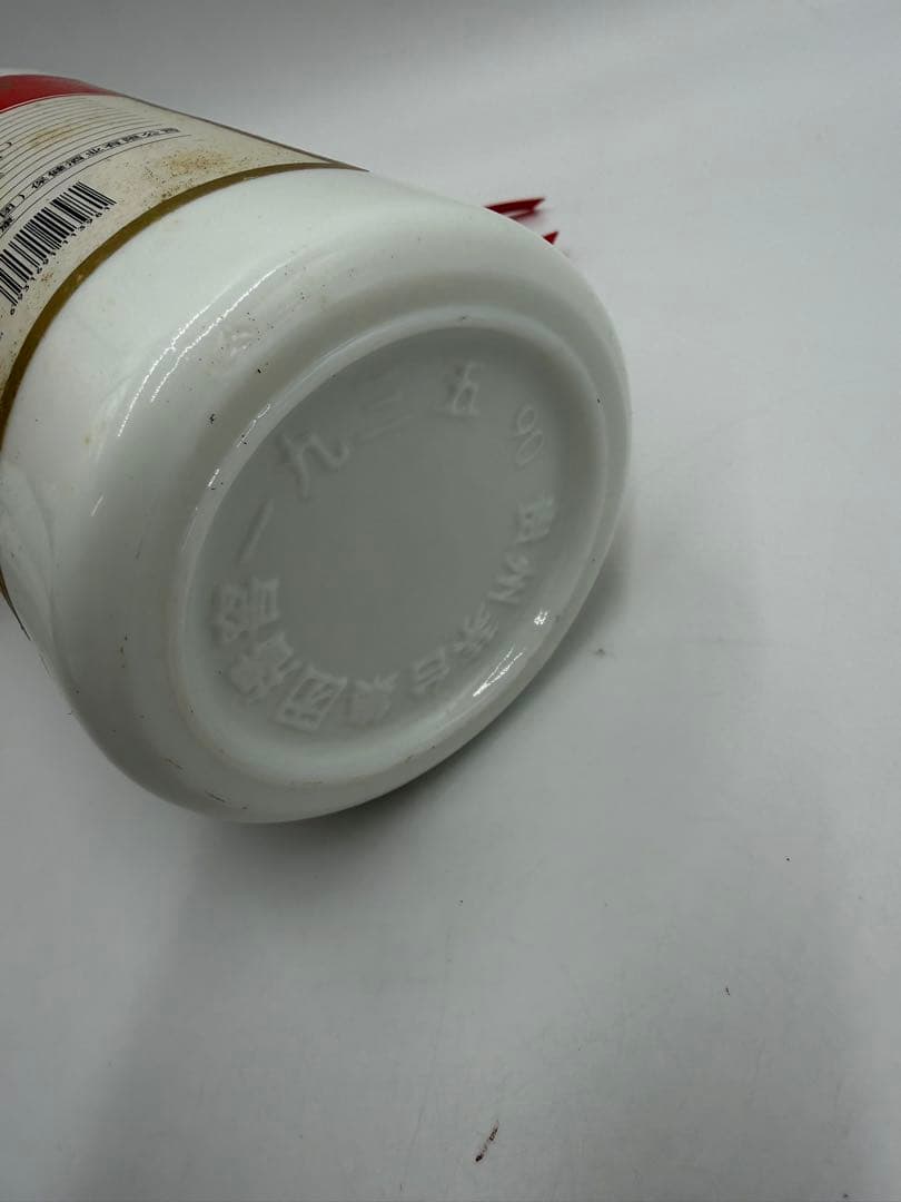 貴州茅台集団　播窖1935 红色传奇　白酒　500ml 中国酒