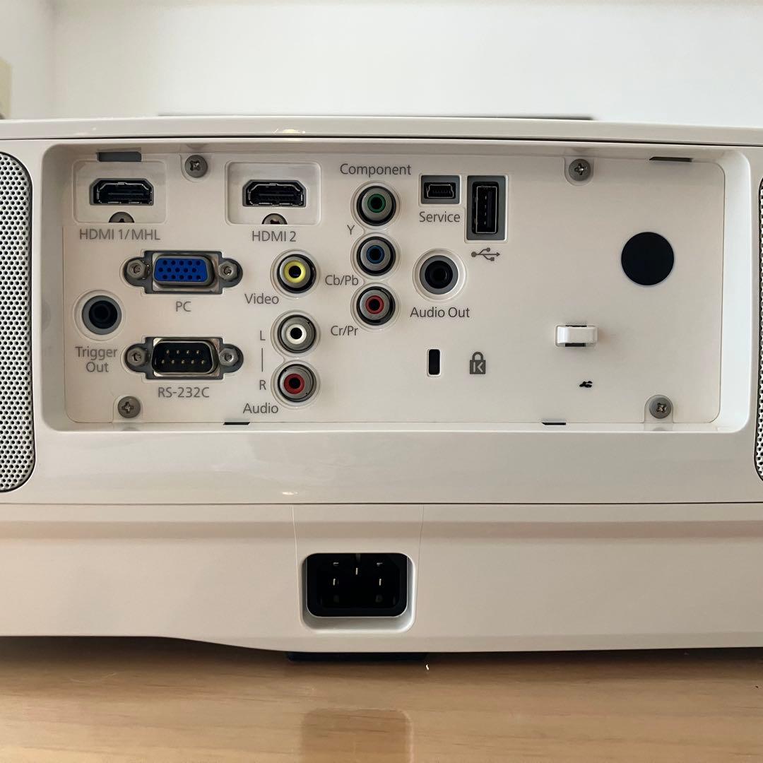 EPSON Full HD&3D プロジェクタ EH-TW6600