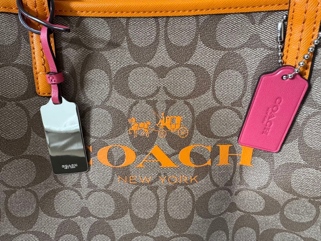 コーチ　トートバッグ　シグネチャー　未使用　保存袋付き　A4収納可