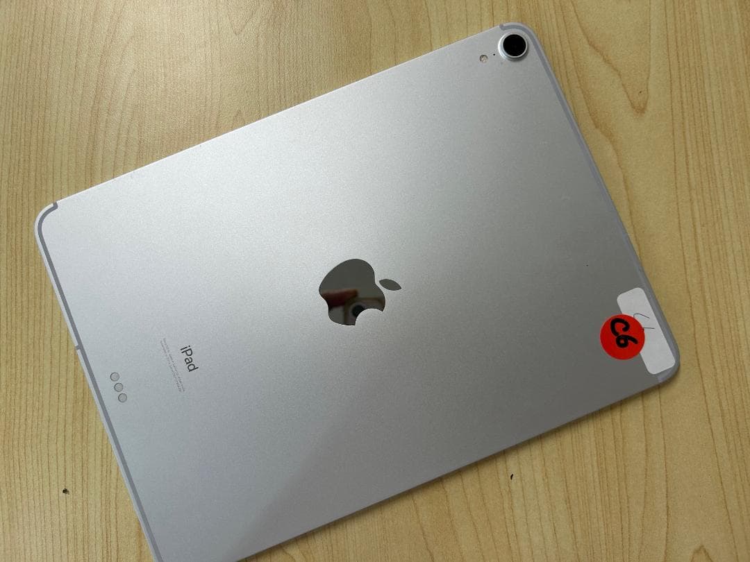 値下 Apple iPad Pro (11インチ, 第1世代) 64GB (C6