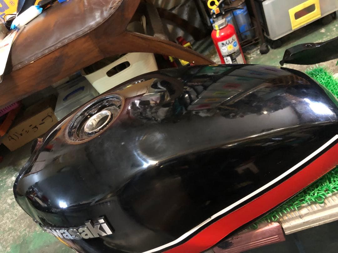 ゼファーχ タンク テールカウル　外装セット