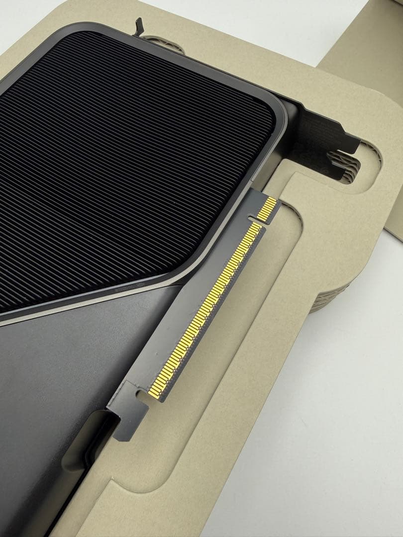 グラフィックボード・グラボ・ビデオカード Nvidia RTX 5090 Founders Edition