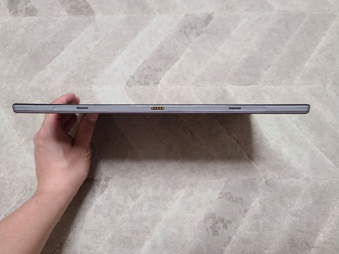 CHUWI UBook Pro8100Y(本体) + 専用キーボード+ 専用ペン