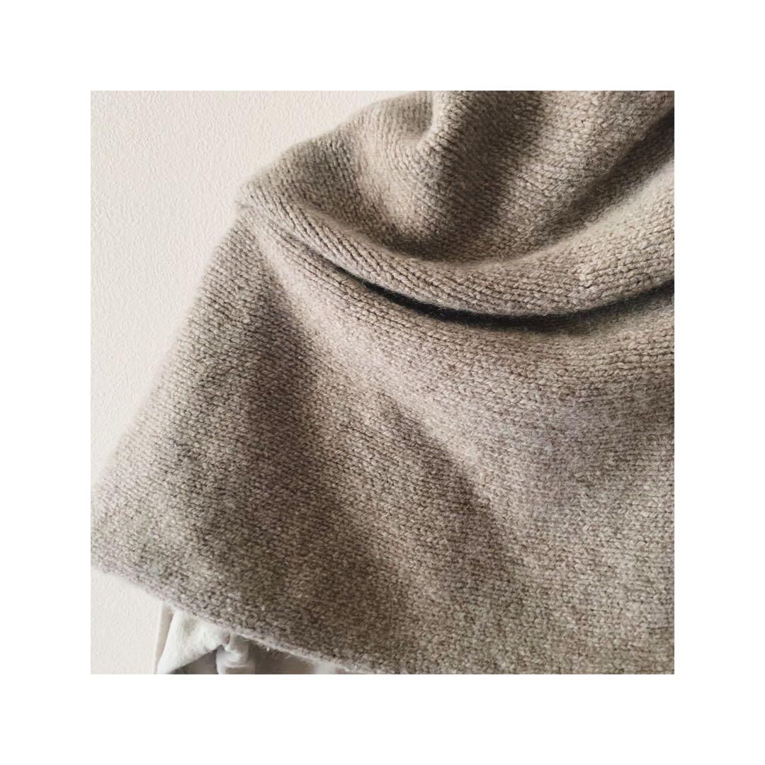 小物 evameva. cashmere sable snood otter gray