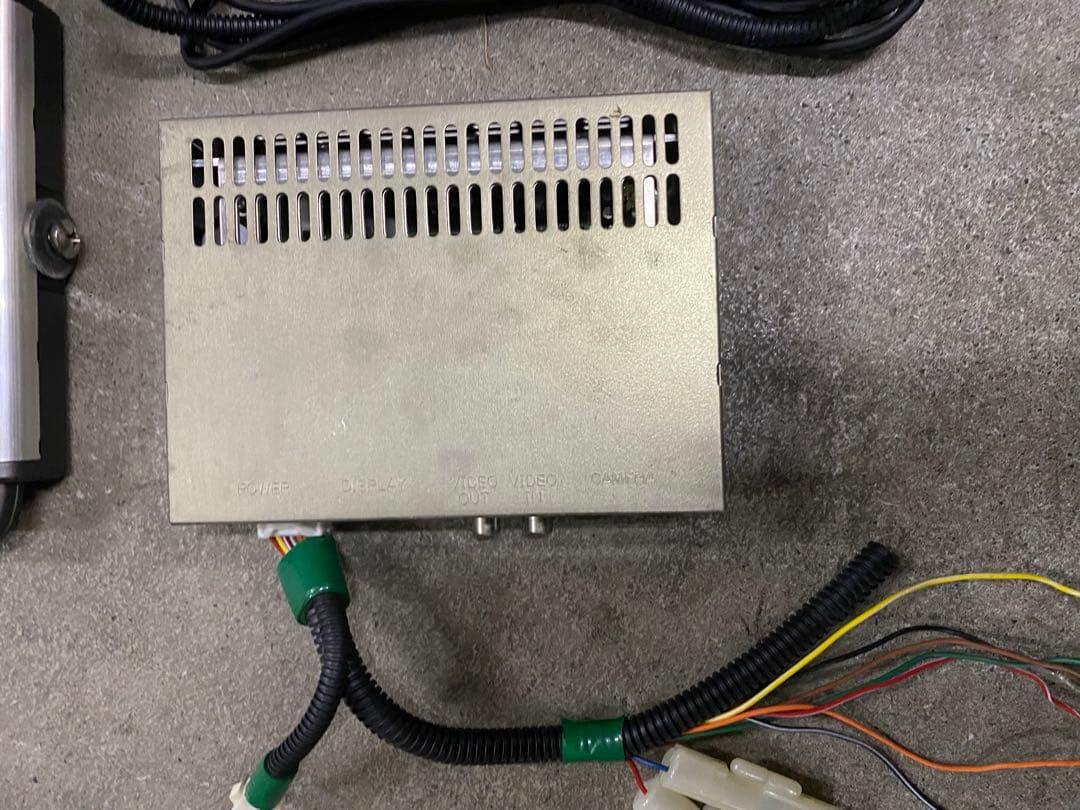 クラリオンバックカメラ用モニター、パワーボックス　中古CJ981i