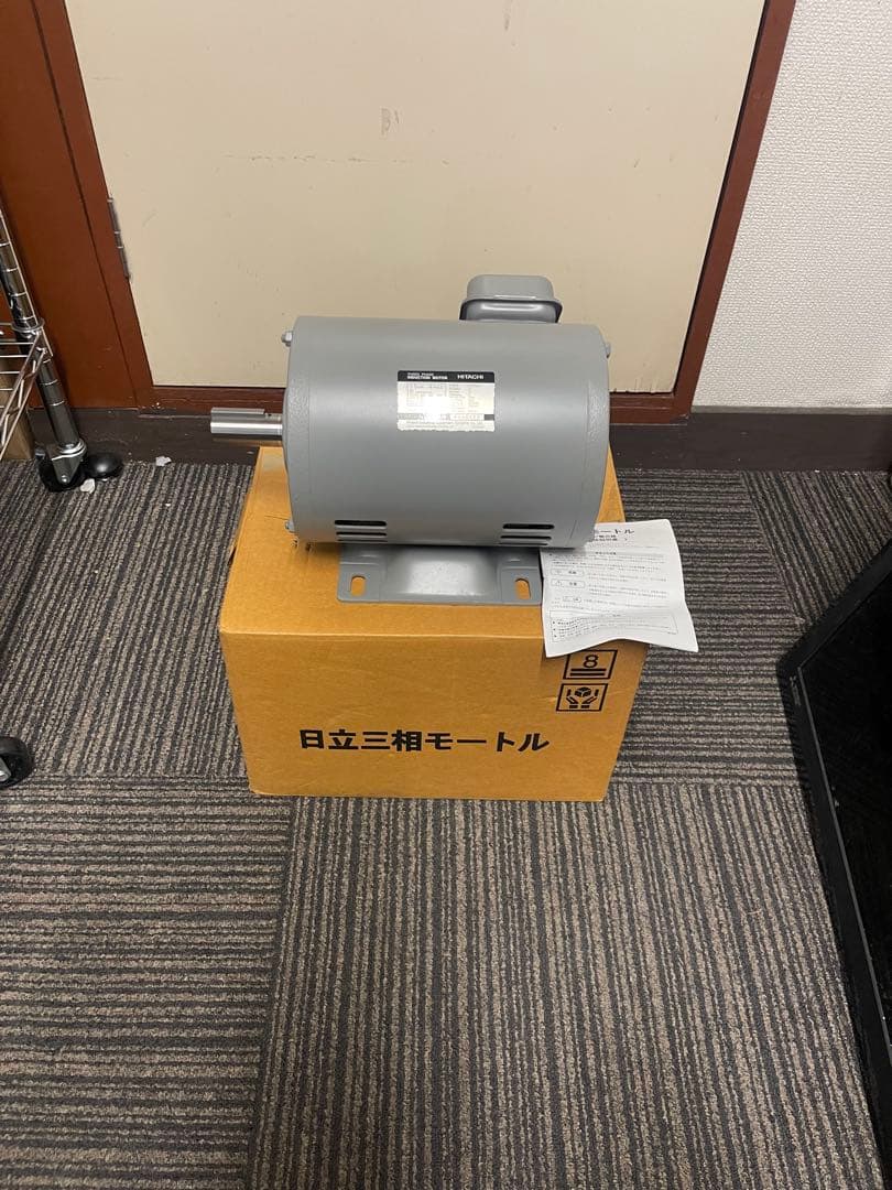 日立製　三相誘導モータ　1. 5KW EFOUP-K 4P