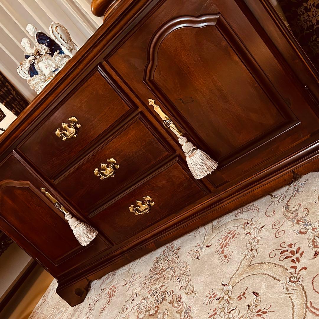 US製　アンティーク　キャビネット　チェスト　アメリカ製　輸入家具　サイドボード