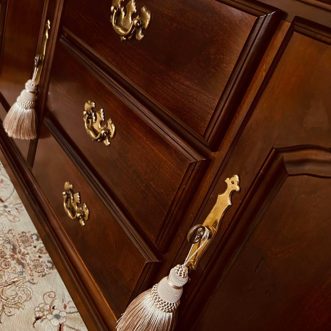 US製　アンティーク　キャビネット　チェスト　アメリカ製　輸入家具　サイドボード