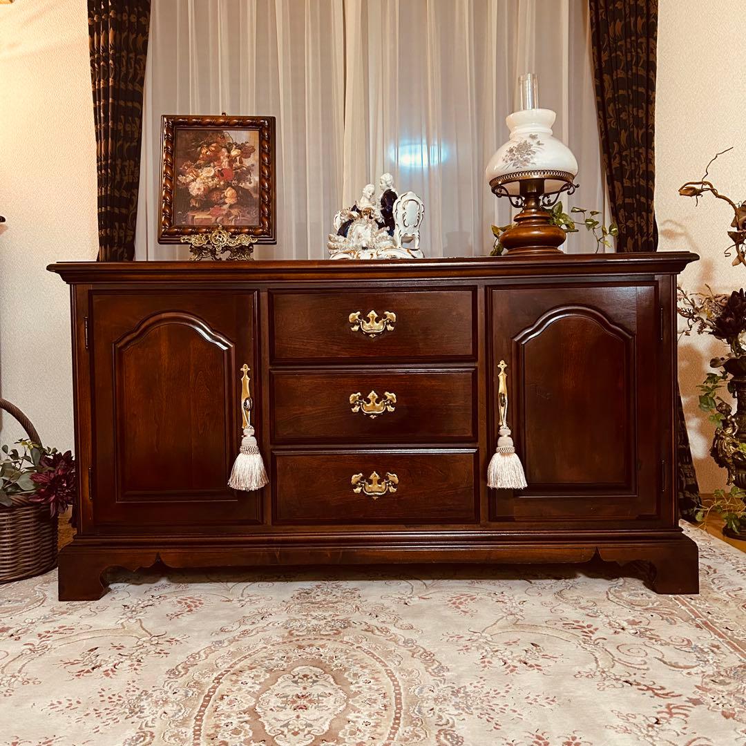 US製　アンティーク　キャビネット　チェスト　アメリカ製　輸入家具　サイドボード