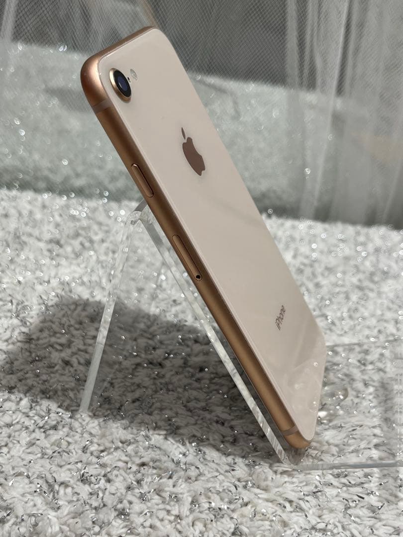 スマートフォン本体 Apple iPhone 8 64GB