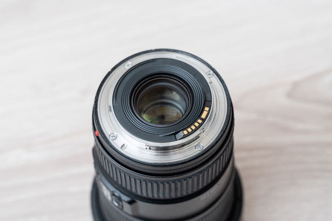 Canon 超広角ズームEF16-35mm F4L IS USM フルサイズ対応