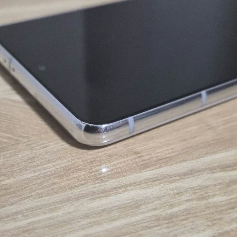 め*り様 Galaxy s21 5G 傷あり 中古 箱付き