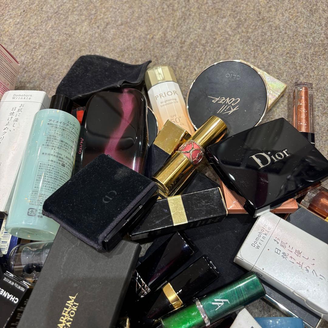 デパコス・シャネル多め！　コスメ　化粧品大量纏め売り約70点