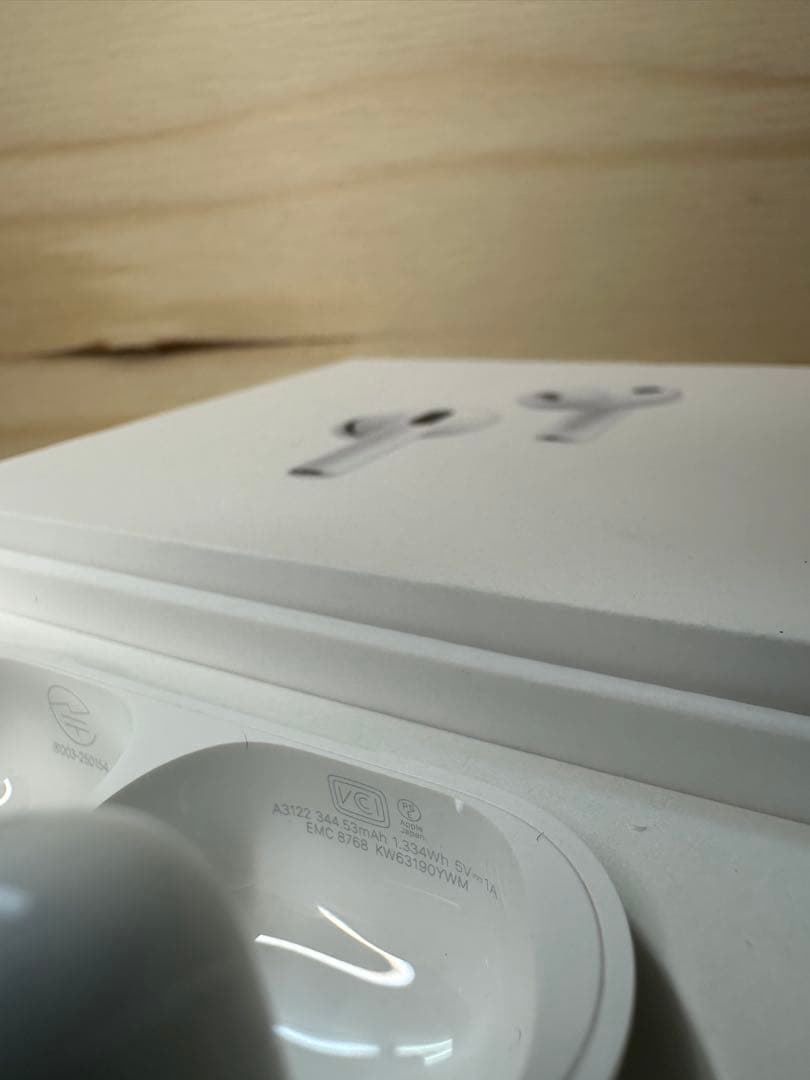 【美品】AirPods Pro 3 MFHP4J/A 90YWM