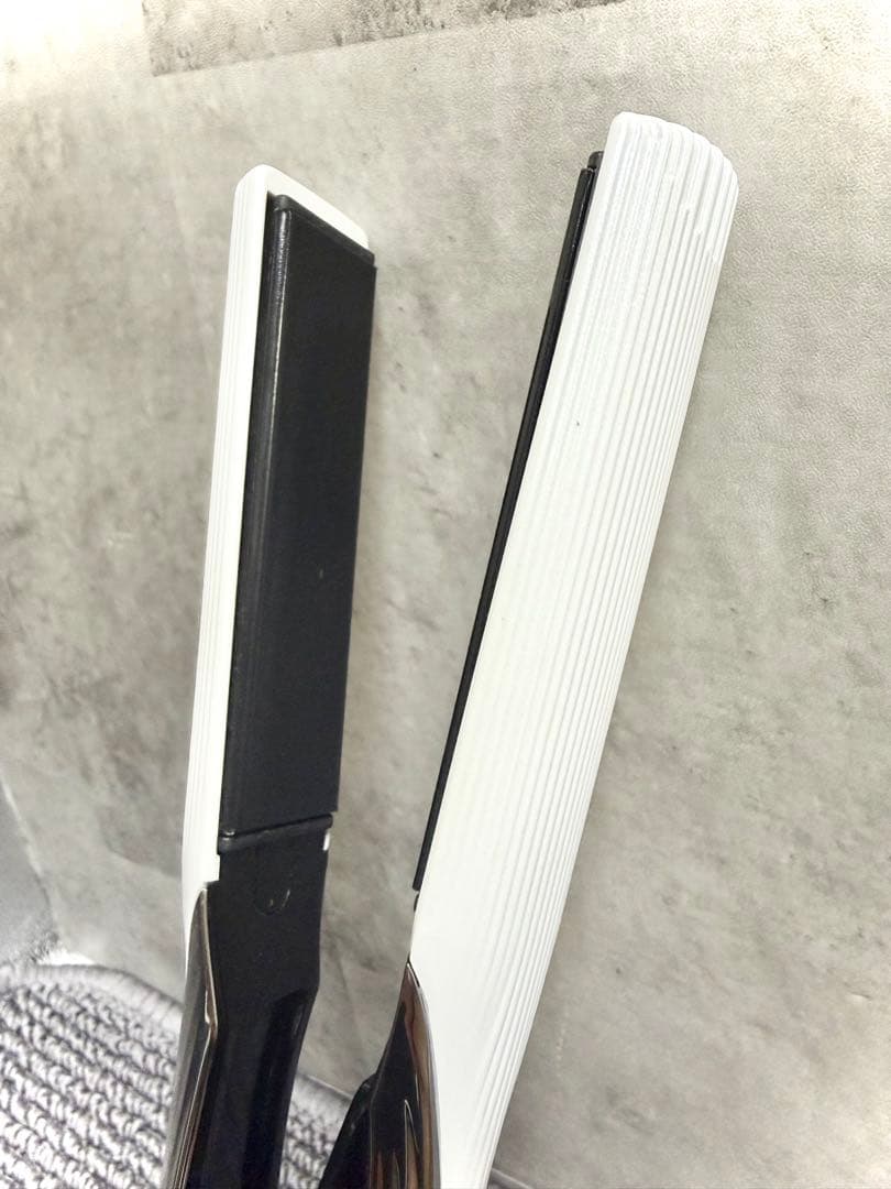 【なお】Refa MTG リファ ストレートアイロン 2022年製