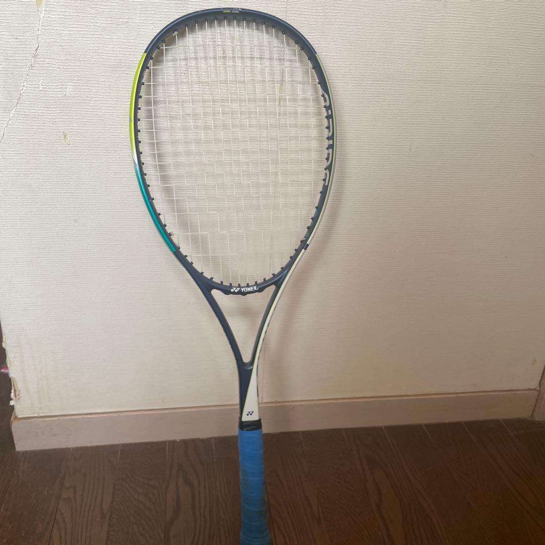 YONEX 軟式テニスラケット軽量モデル　初心者用　キャップ・交換グリップ付き